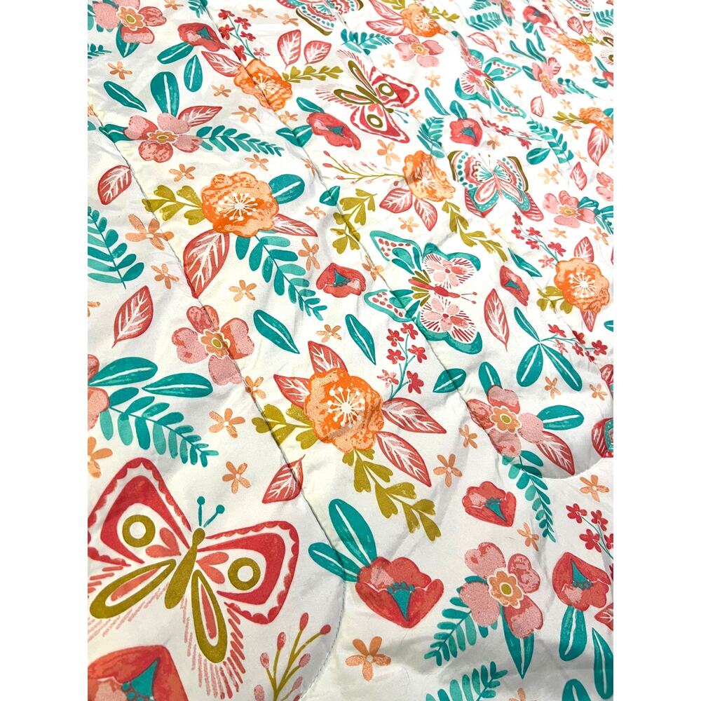 Pillowfort Twin Garden Floral Kids’ Comforter